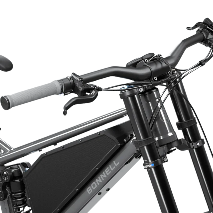 Frontbereich mit Gabel und Lenker der Bonnell 775 MX